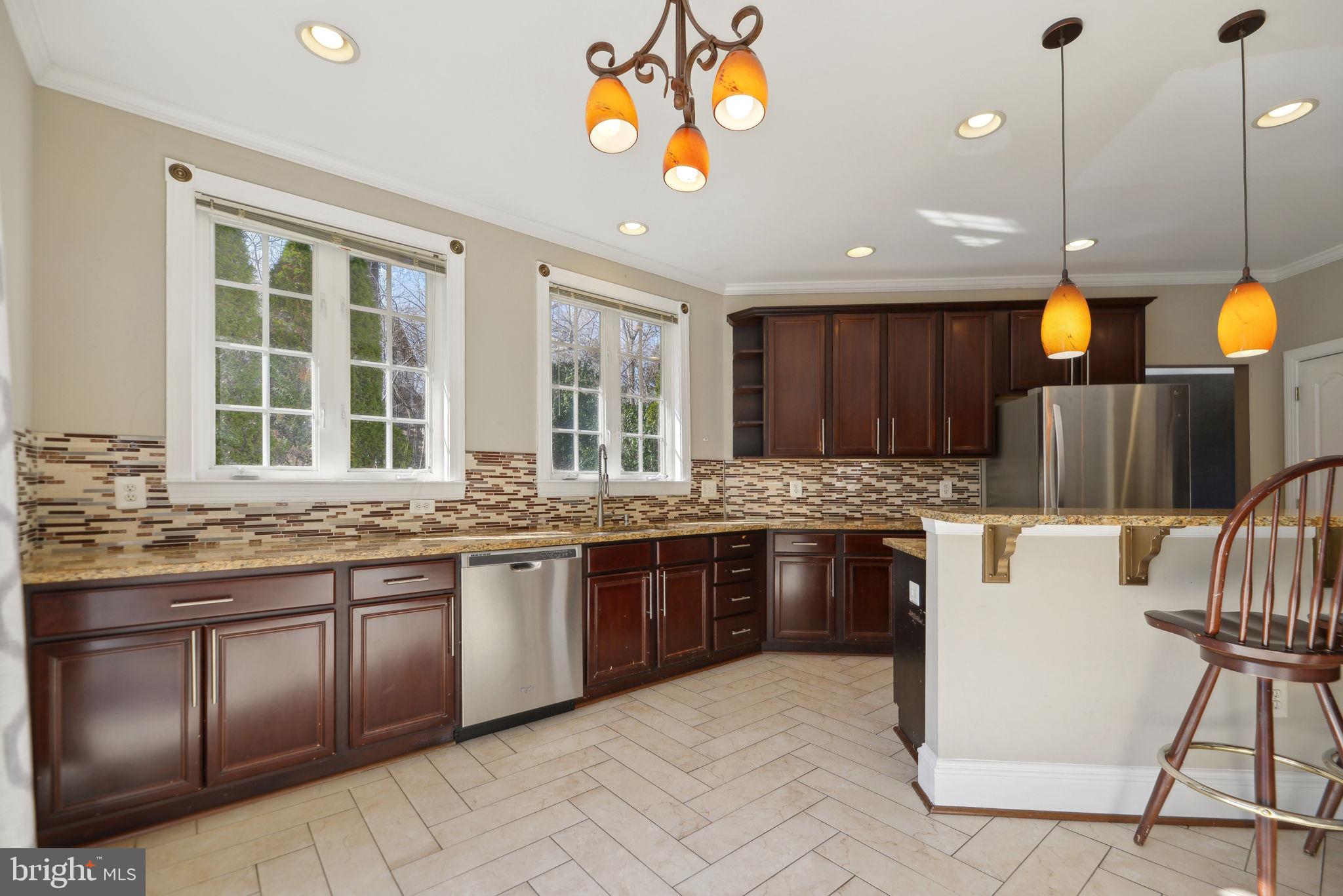 CASCADES - Residential Lease