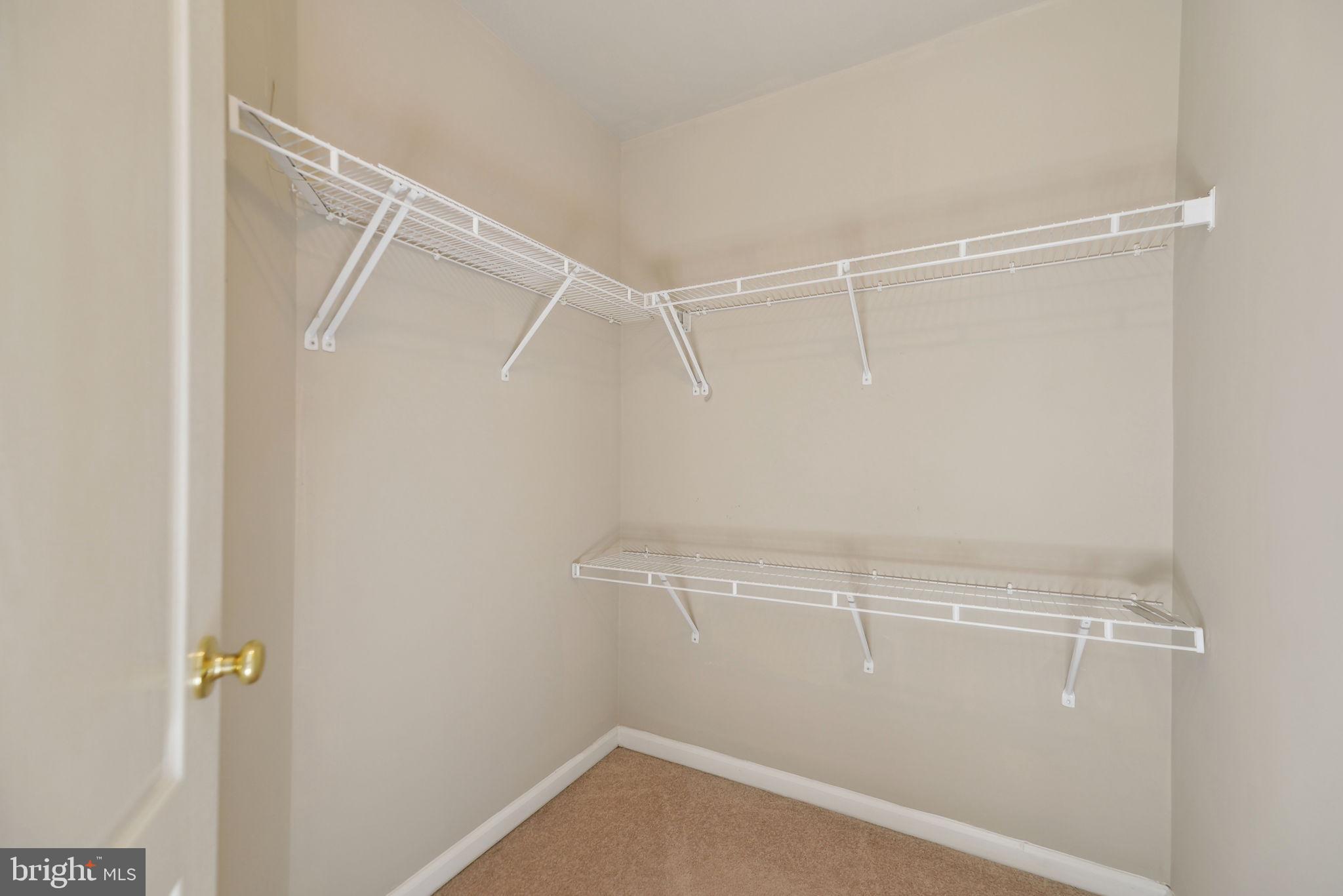 CASCADES - Residential Lease