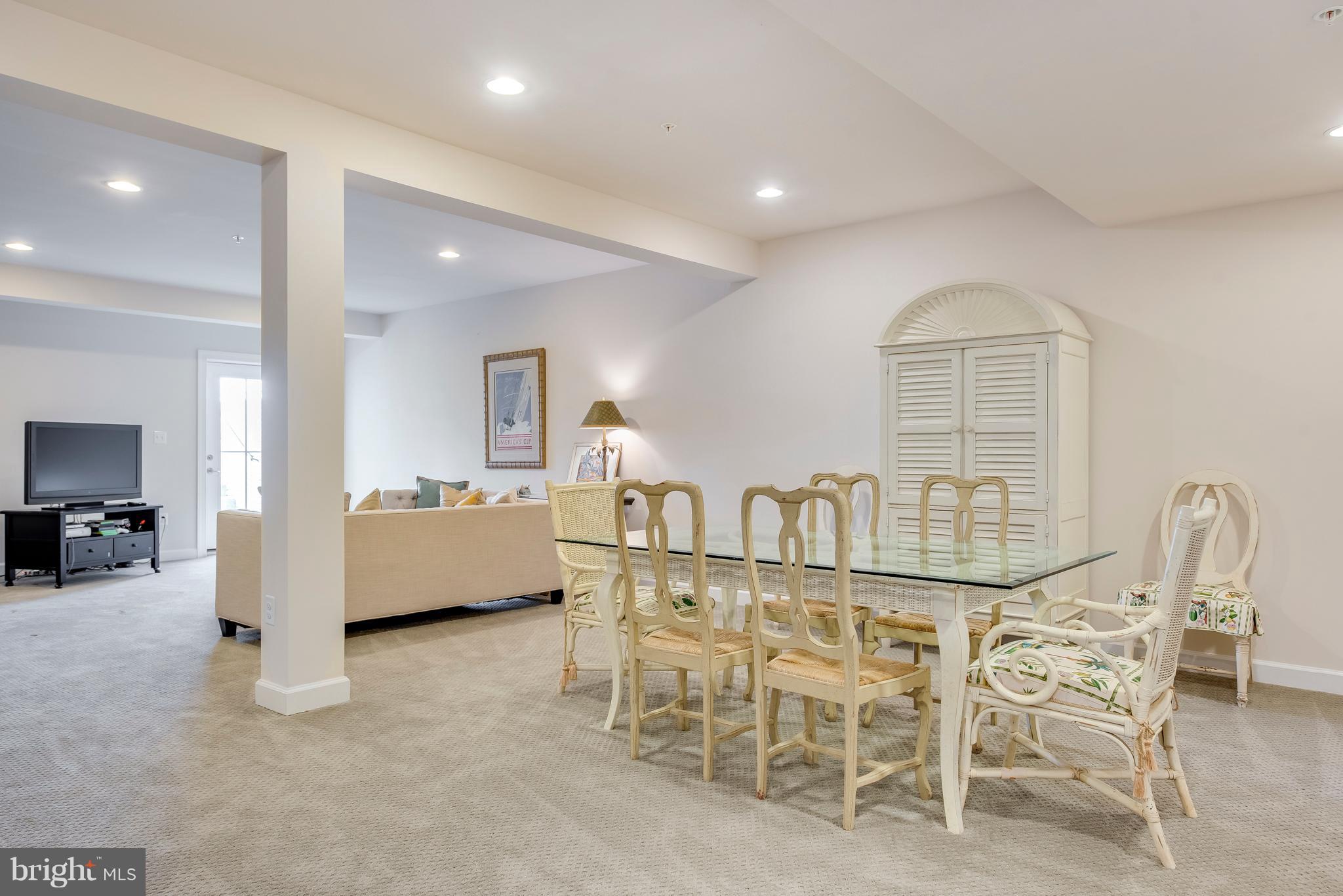 TWO RIVERS - Residential