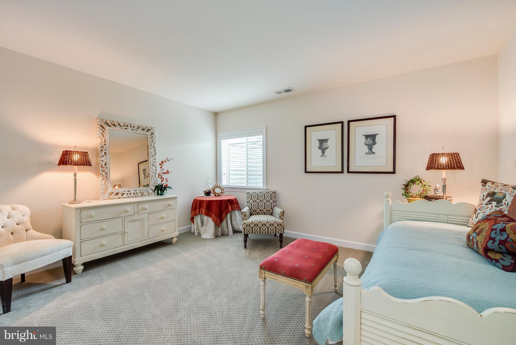 TWO RIVERS - Residential