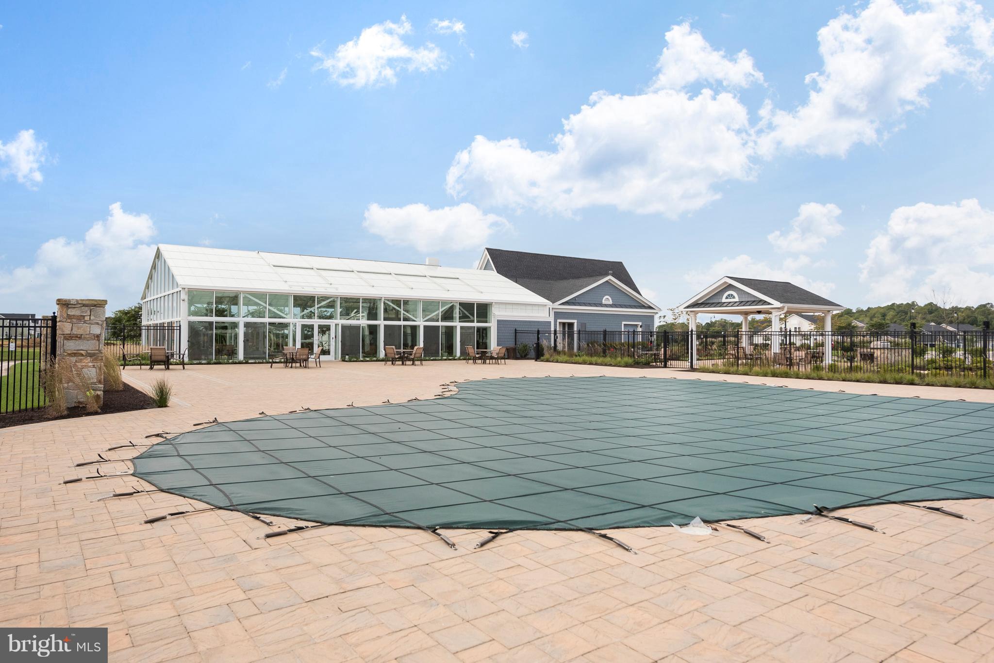 TWO RIVERS - Residential