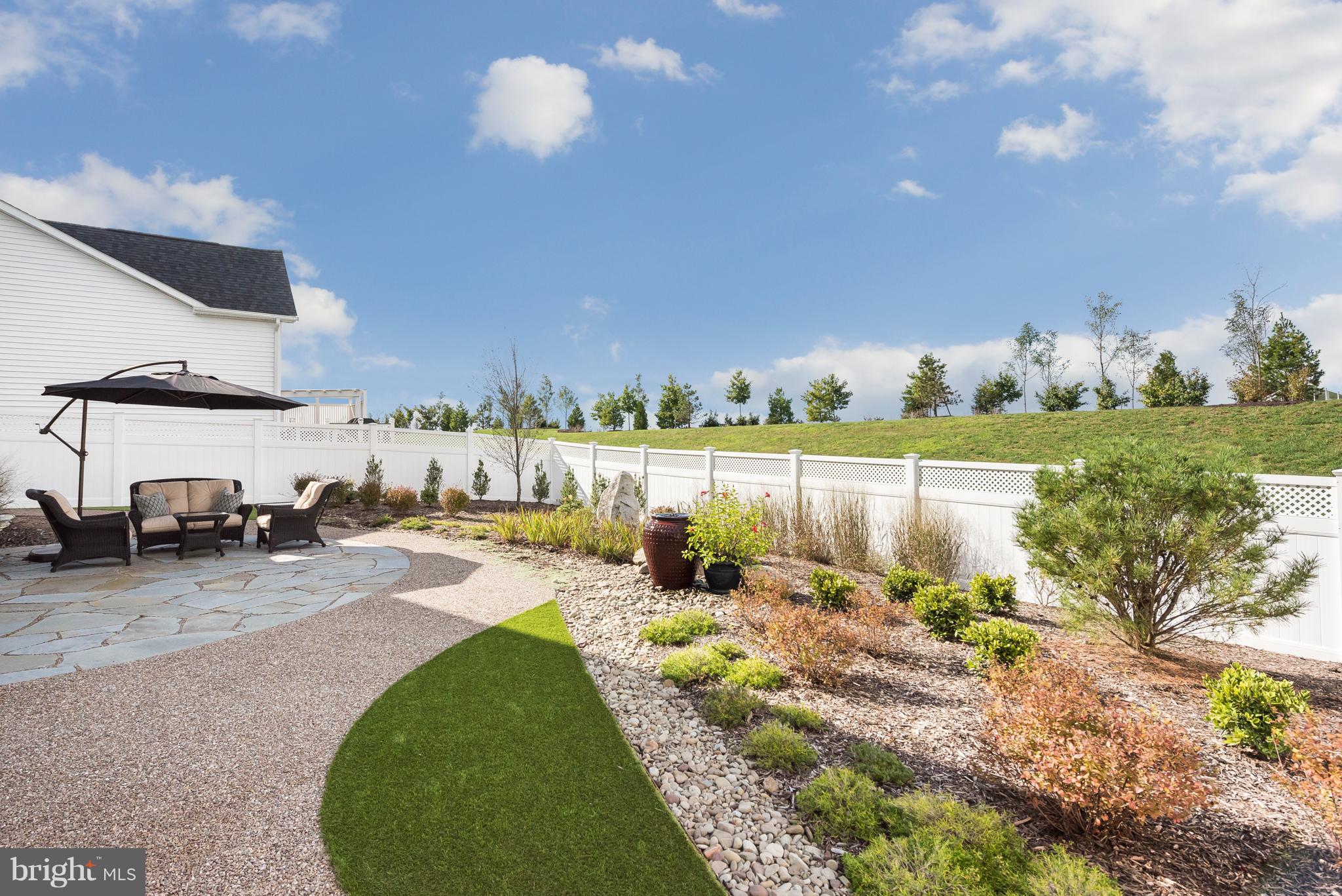 TWO RIVERS - Residential