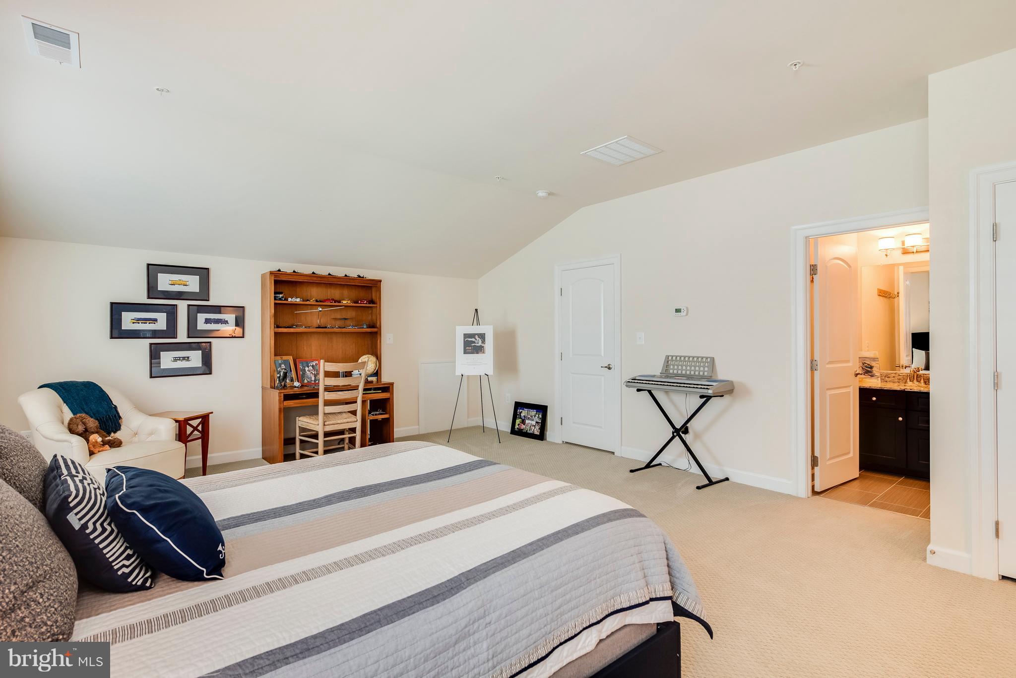 TWO RIVERS - Residential