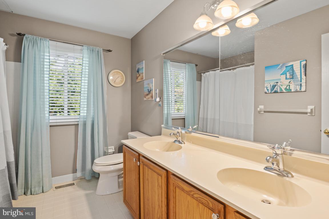 DOYLESTOWN CROSSIN - Residential