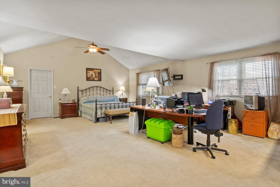 DOYLESTOWN CROSSIN - Residential