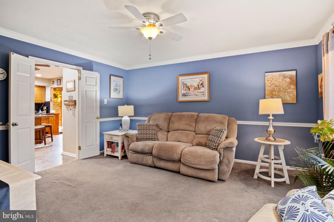 DOYLESTOWN CROSSIN - Residential