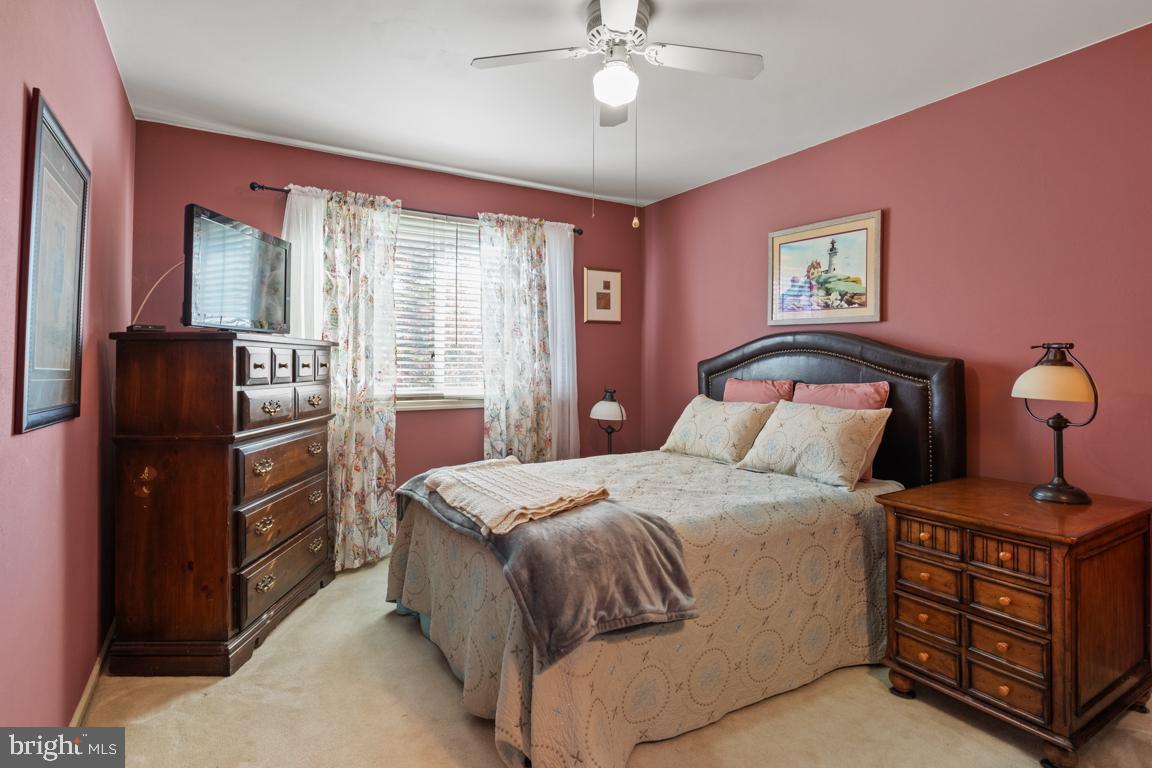 DOYLESTOWN CROSSIN - Residential