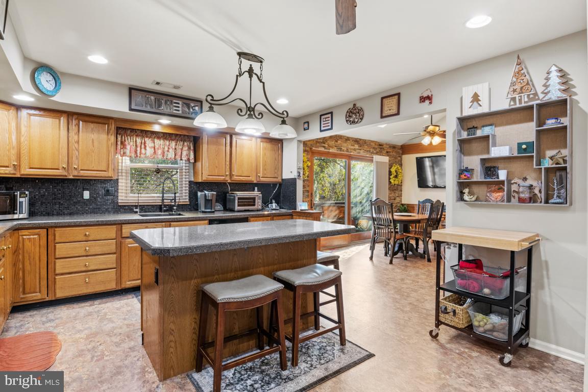 DOYLESTOWN CROSSIN - Residential