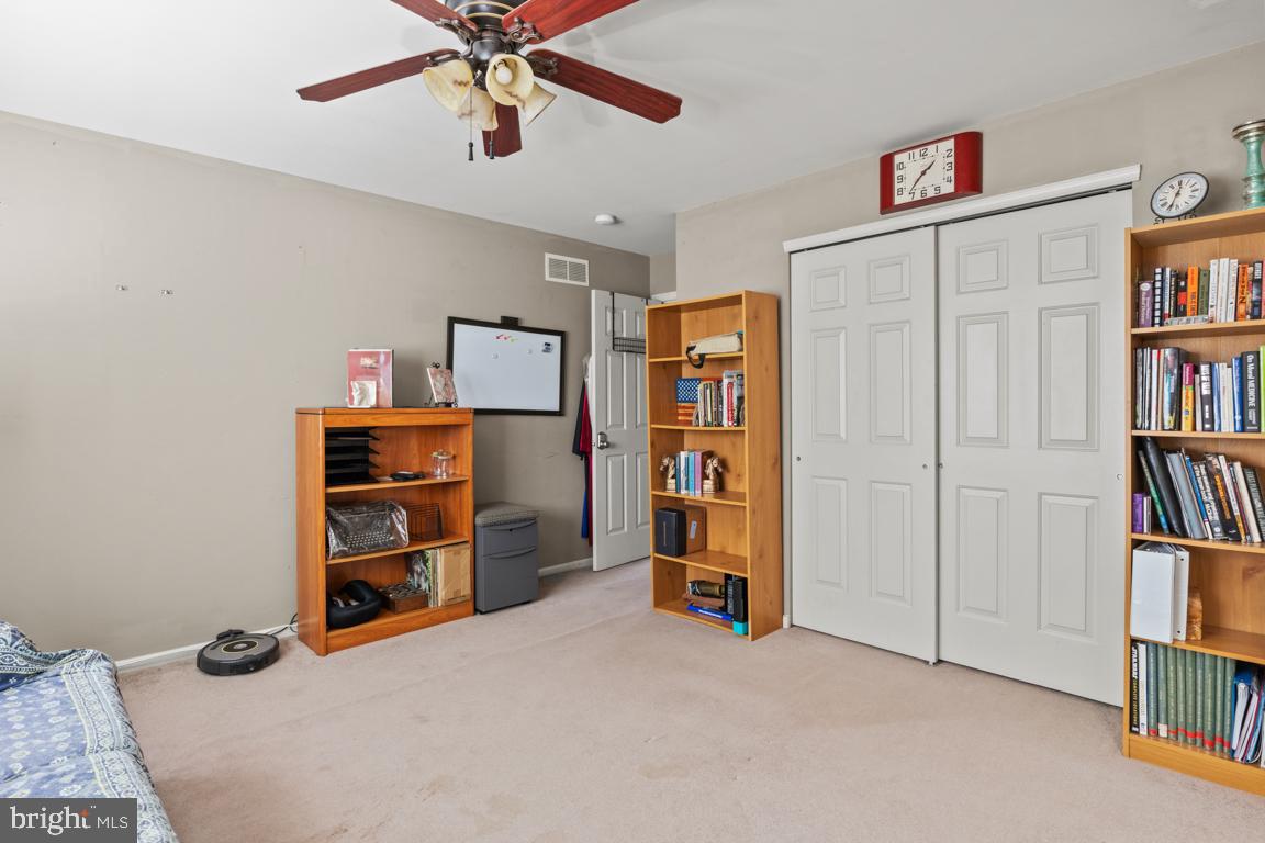 DOYLESTOWN CROSSIN - Residential