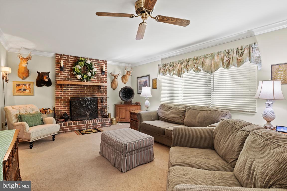 DOYLESTOWN CROSSIN - Residential