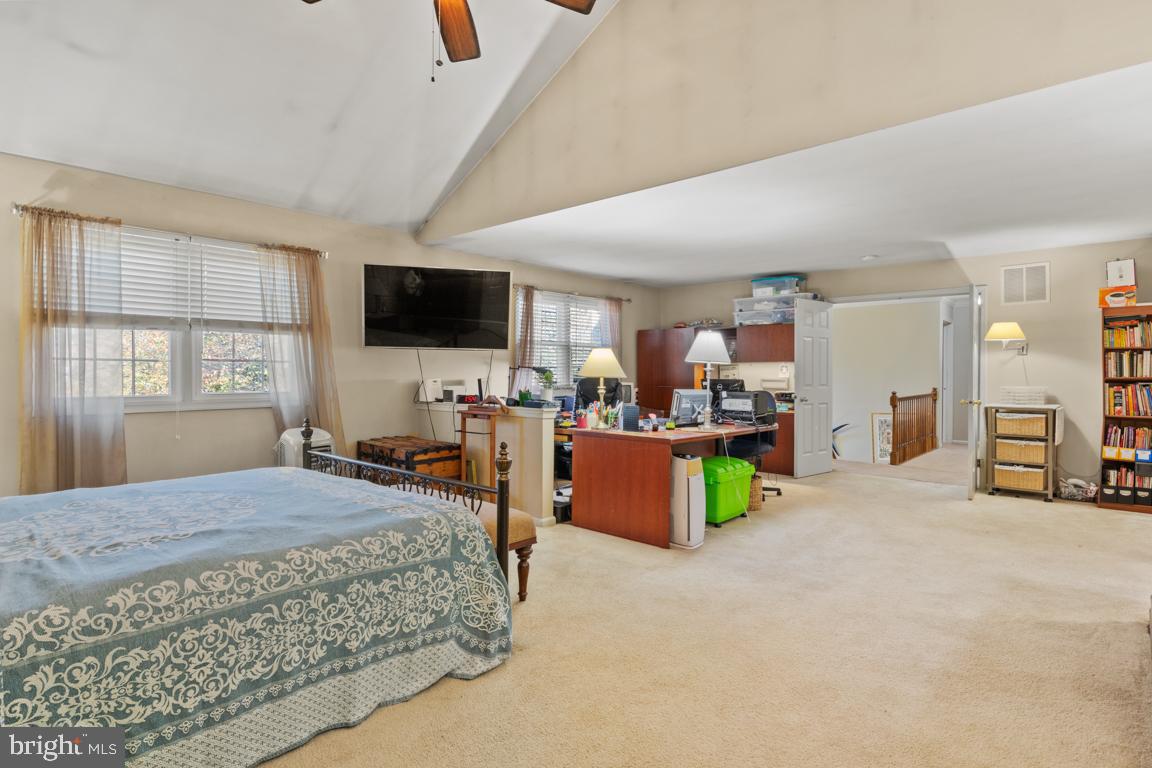 DOYLESTOWN CROSSIN - Residential