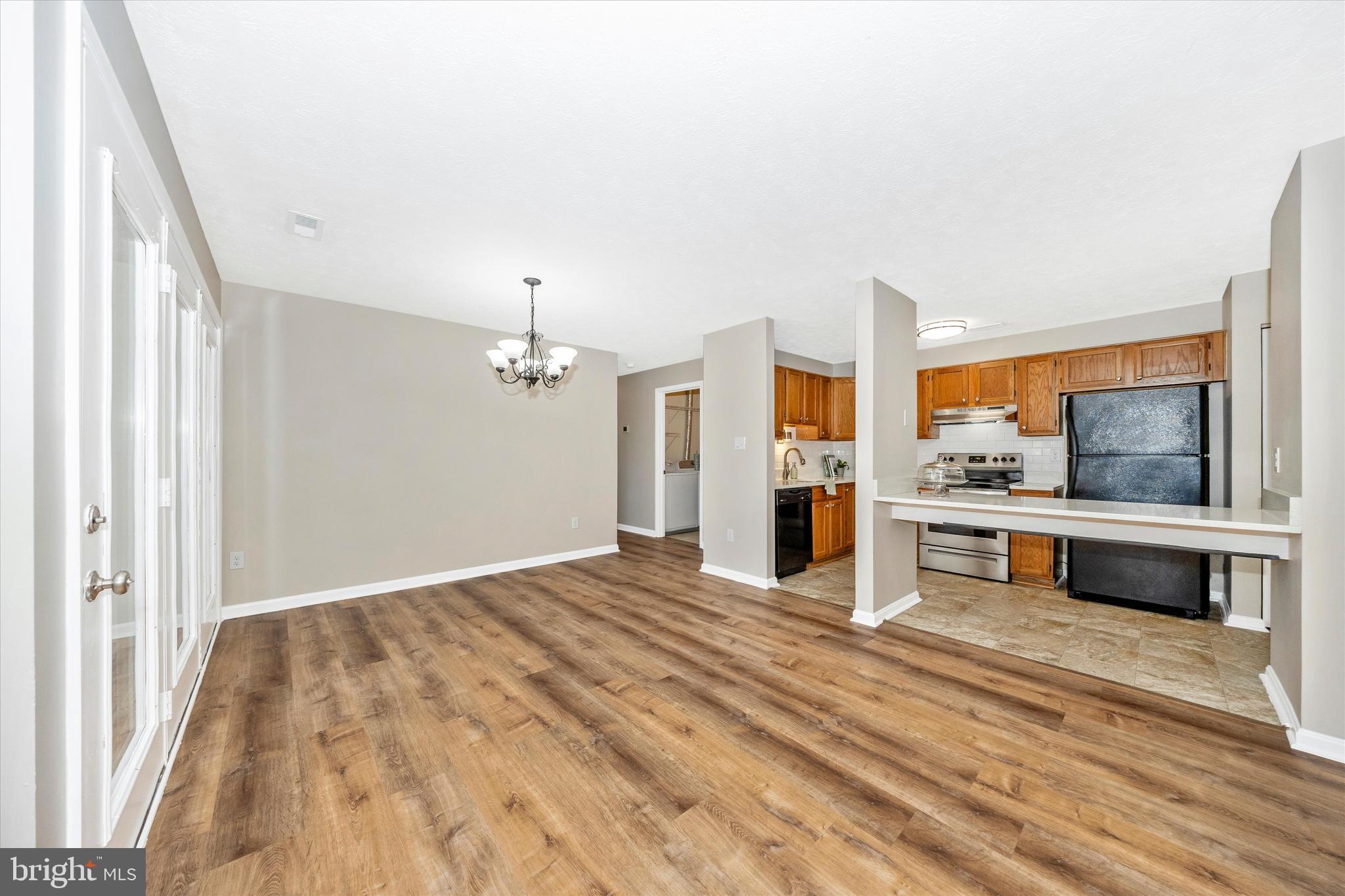 AVONDALE CONDOMINIUM - Residential