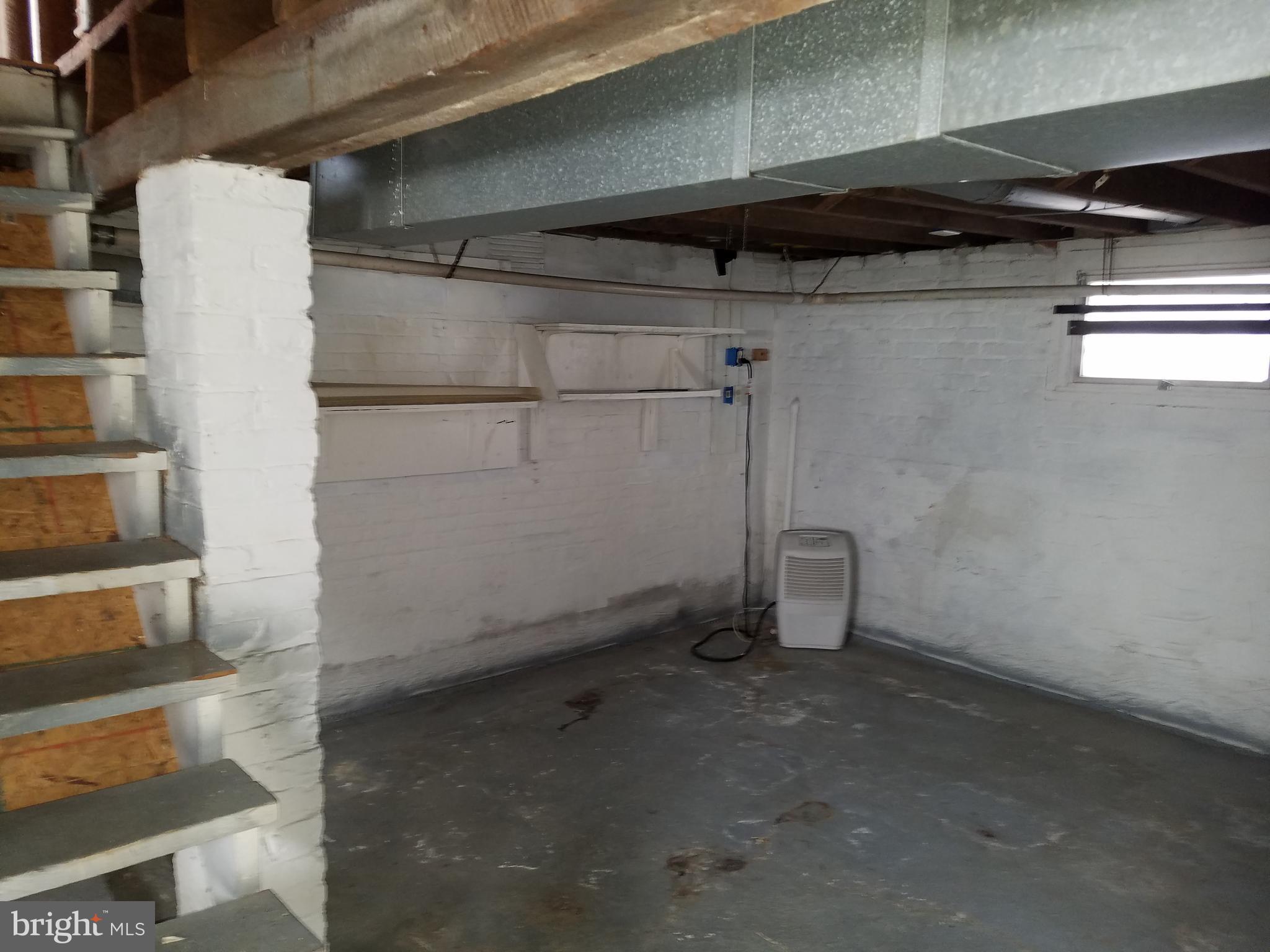 BIRD LAWN - Residential