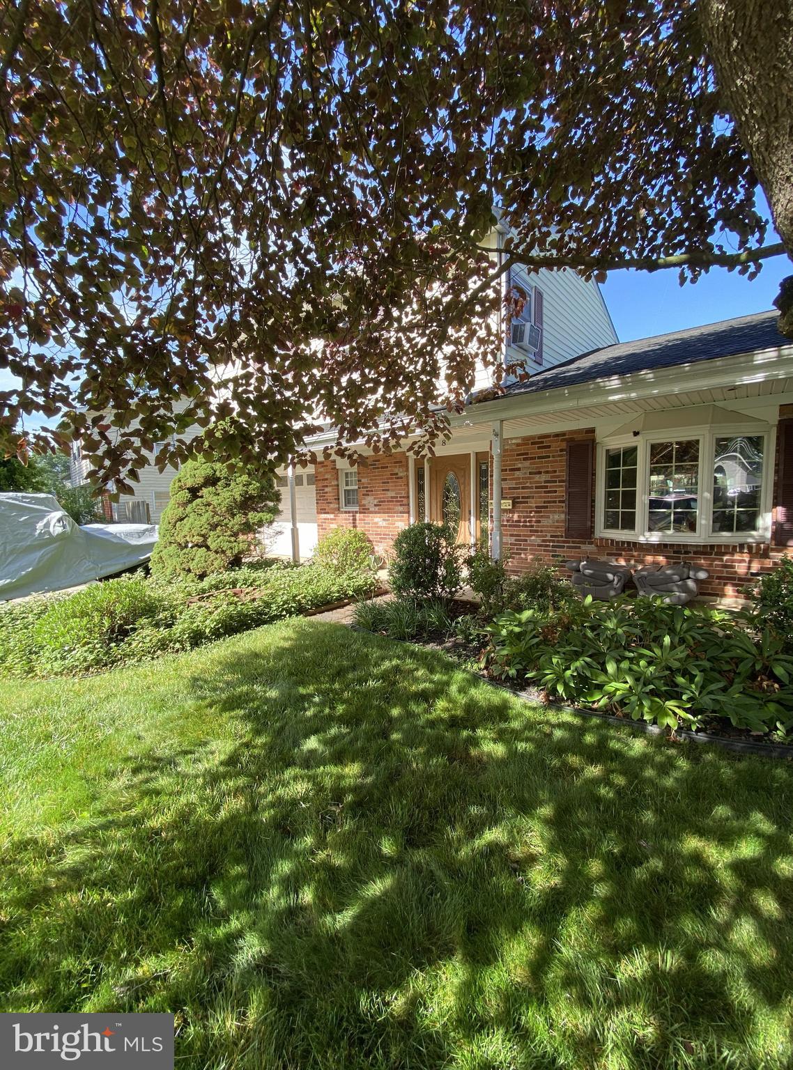 8 ANGLIN DRIVE