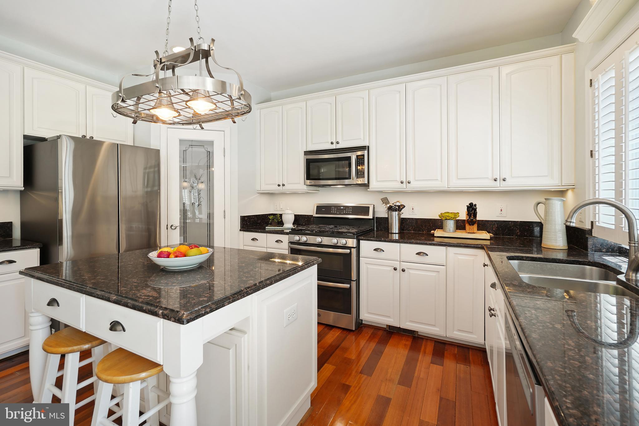 POTOMAC LAKES - Residential