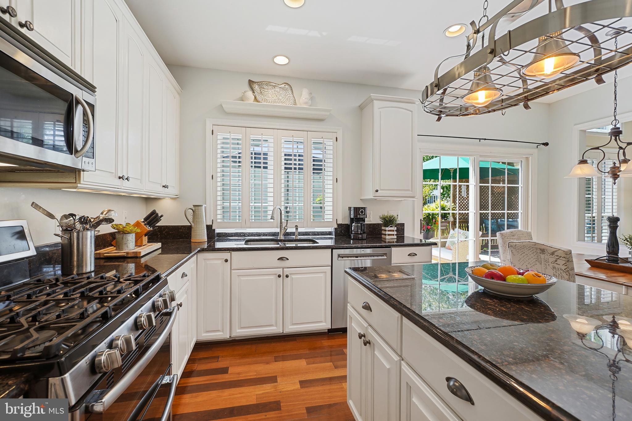 POTOMAC LAKES - Residential