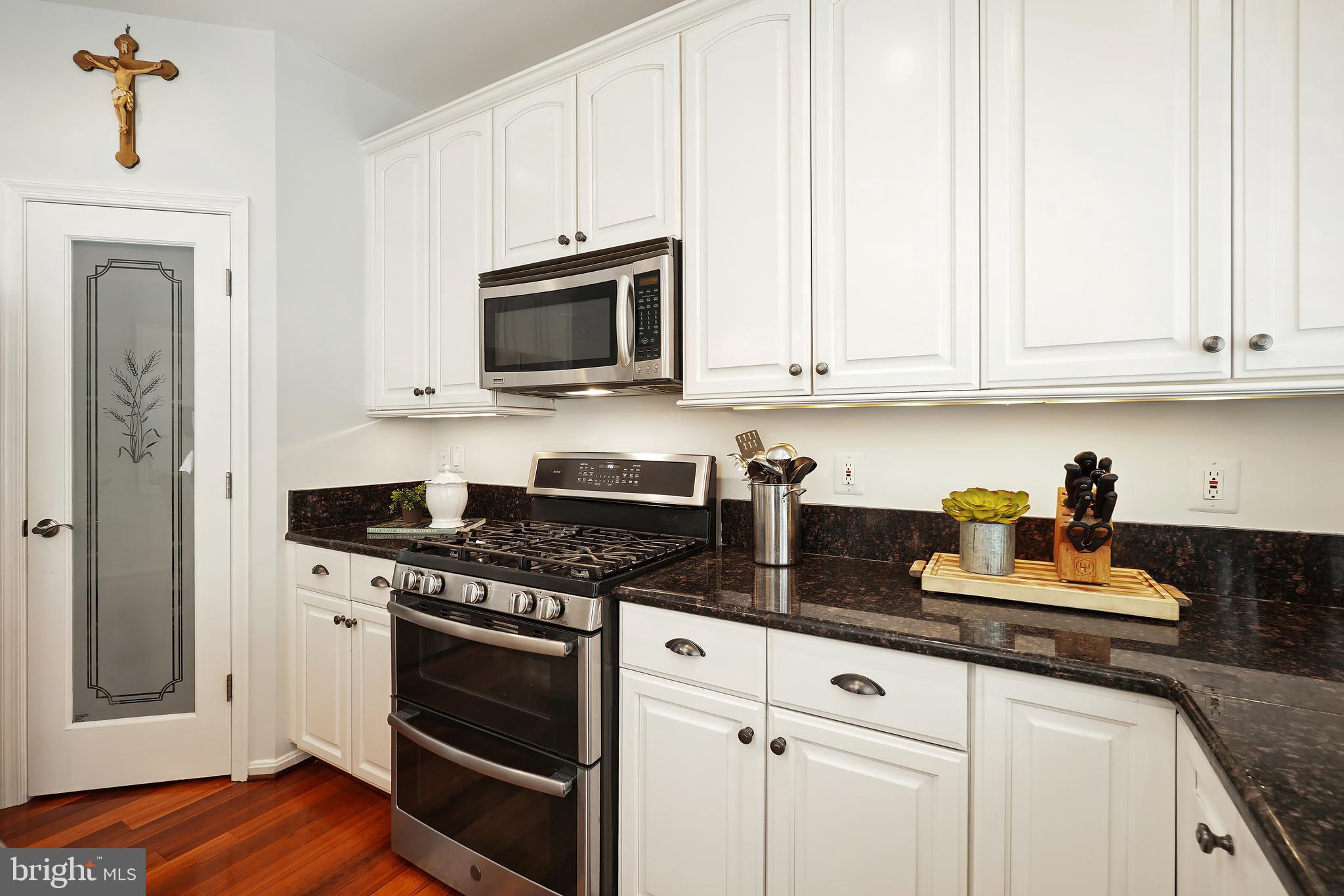 POTOMAC LAKES - Residential