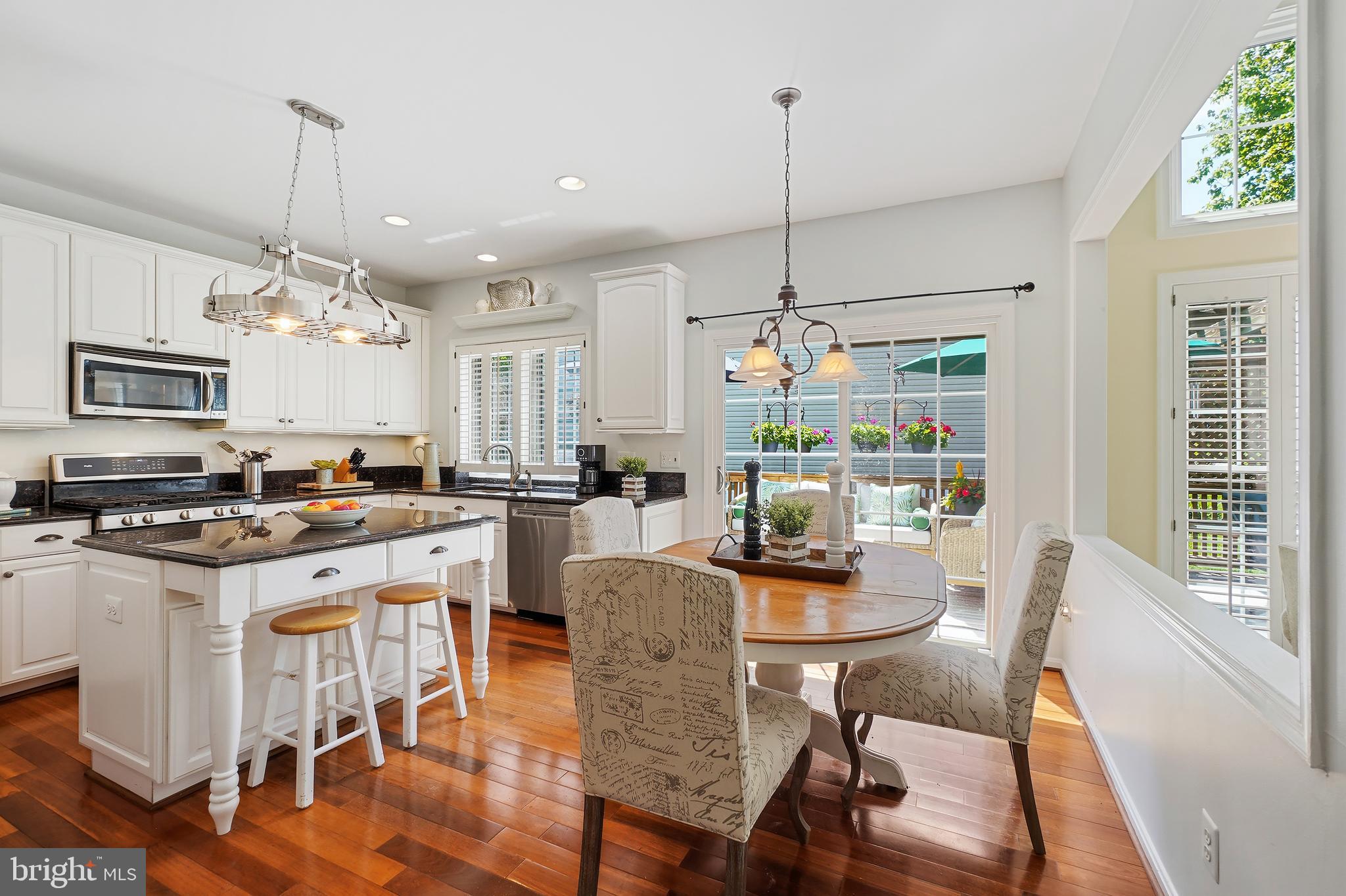 POTOMAC LAKES - Residential