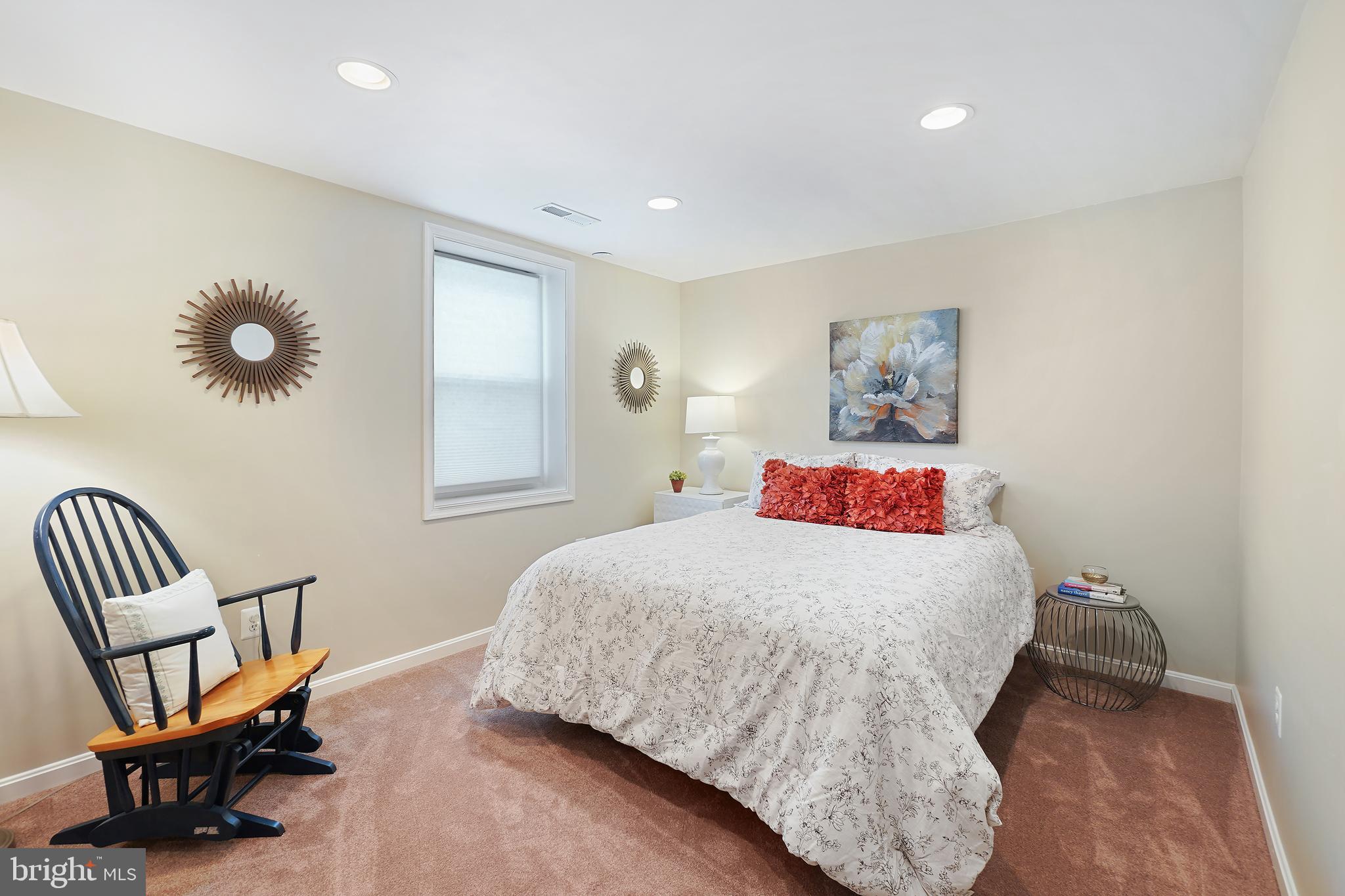 POTOMAC LAKES - Residential