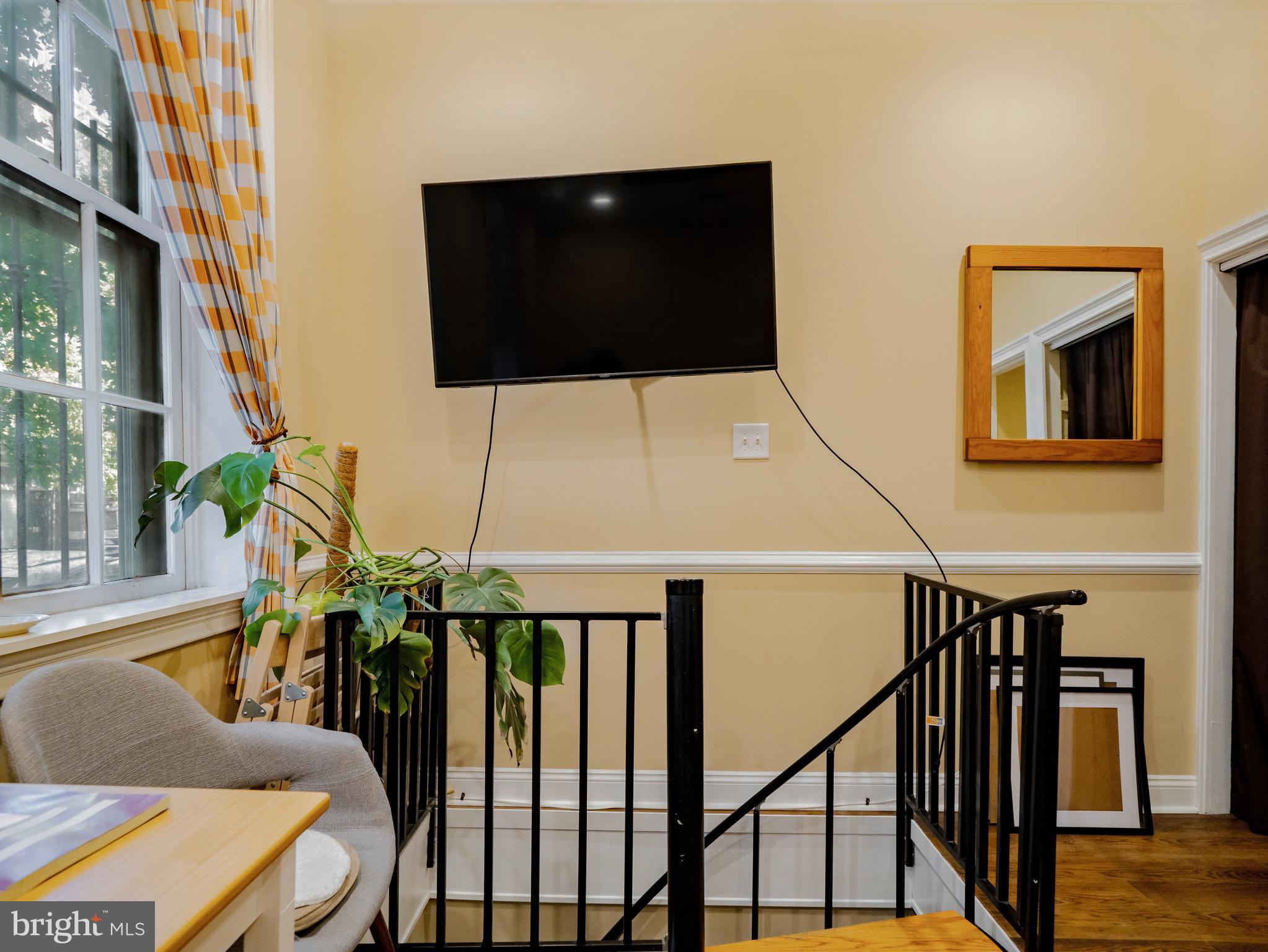 WASHINGTON SQ WEST - Residential