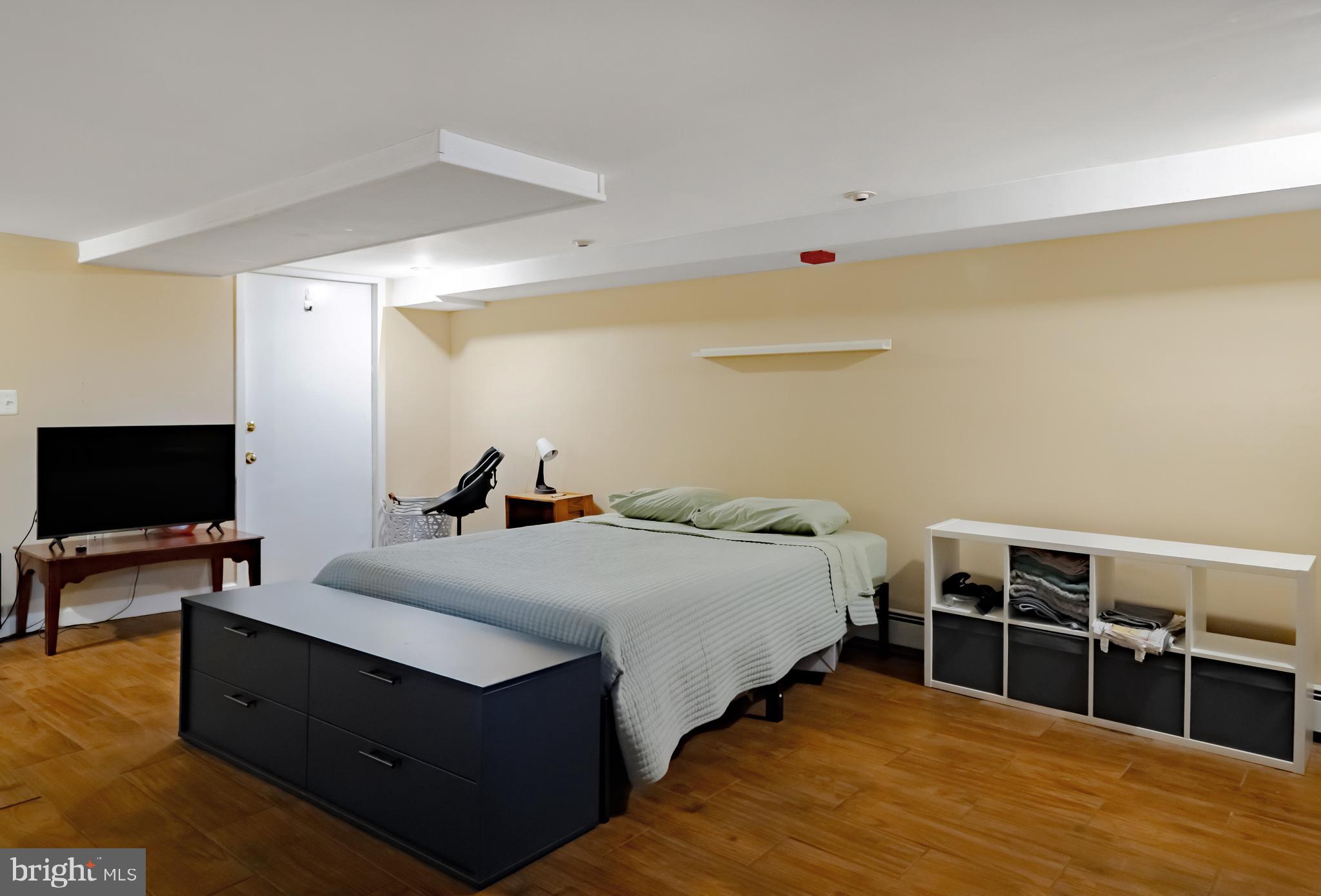 WASHINGTON SQ WEST - Residential