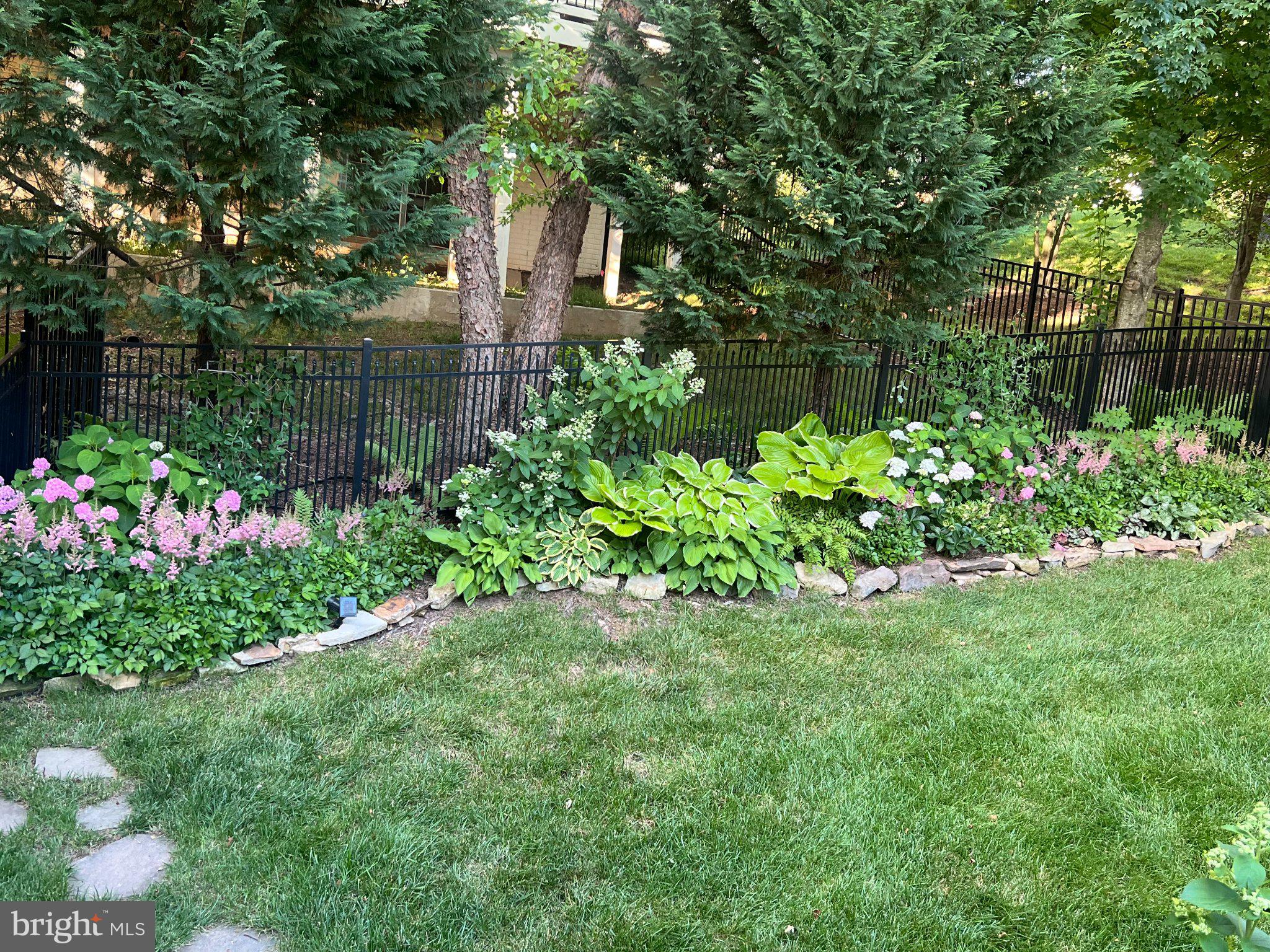 BELMONT GLEN - Residential