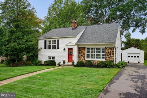 Homes For Sale - 2116 Arlonne Drive<br/> Baltimore County, CATONSVILLE, MD 21228