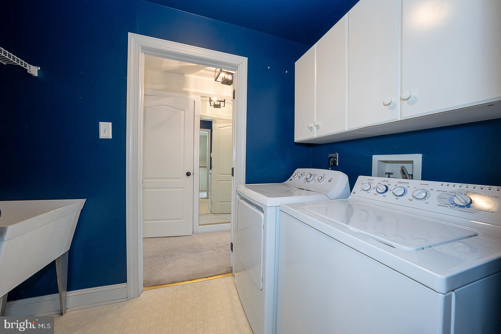 DAYLESFORD LAKE - Residential