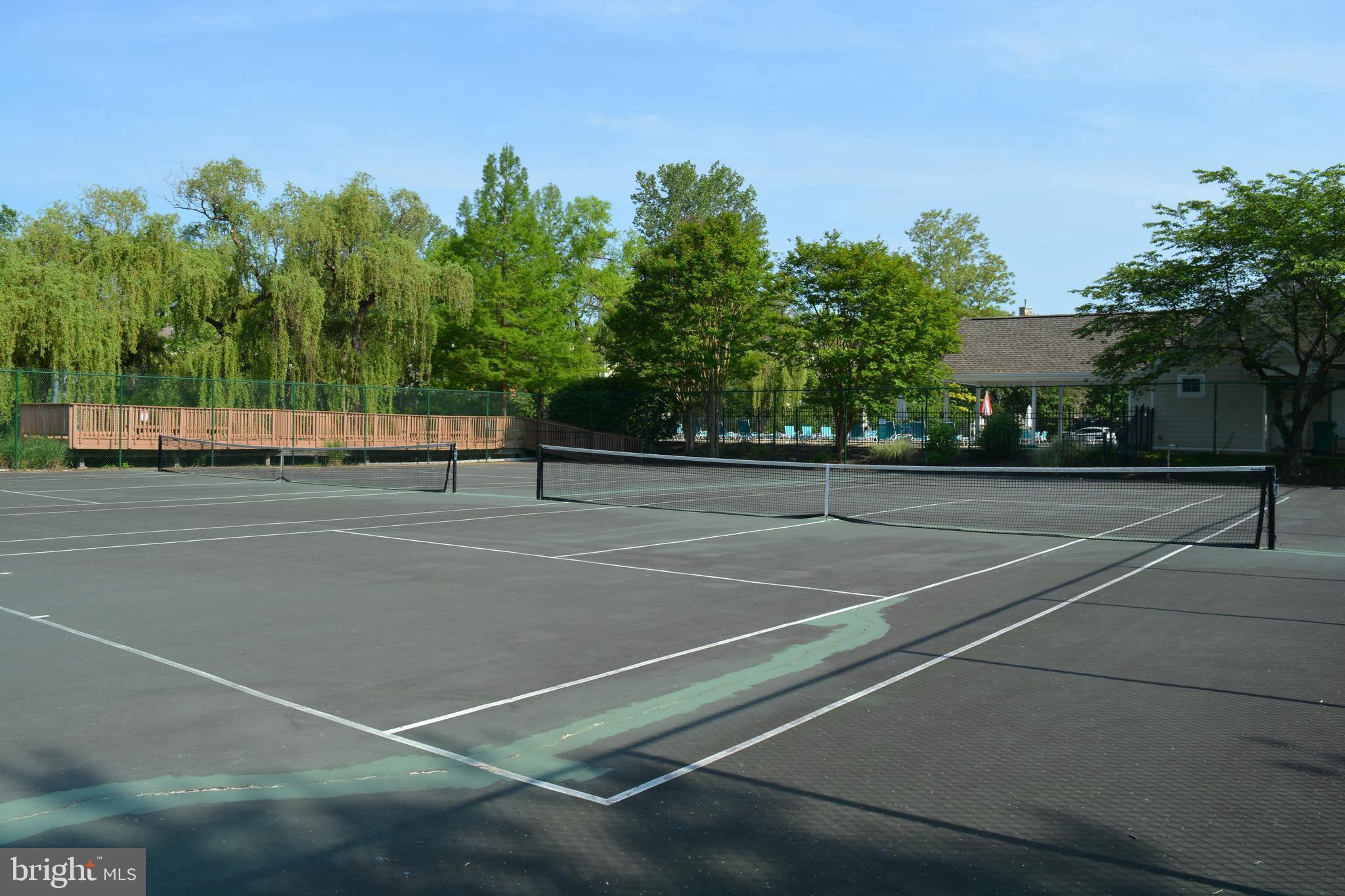 DAYLESFORD LAKE - Residential