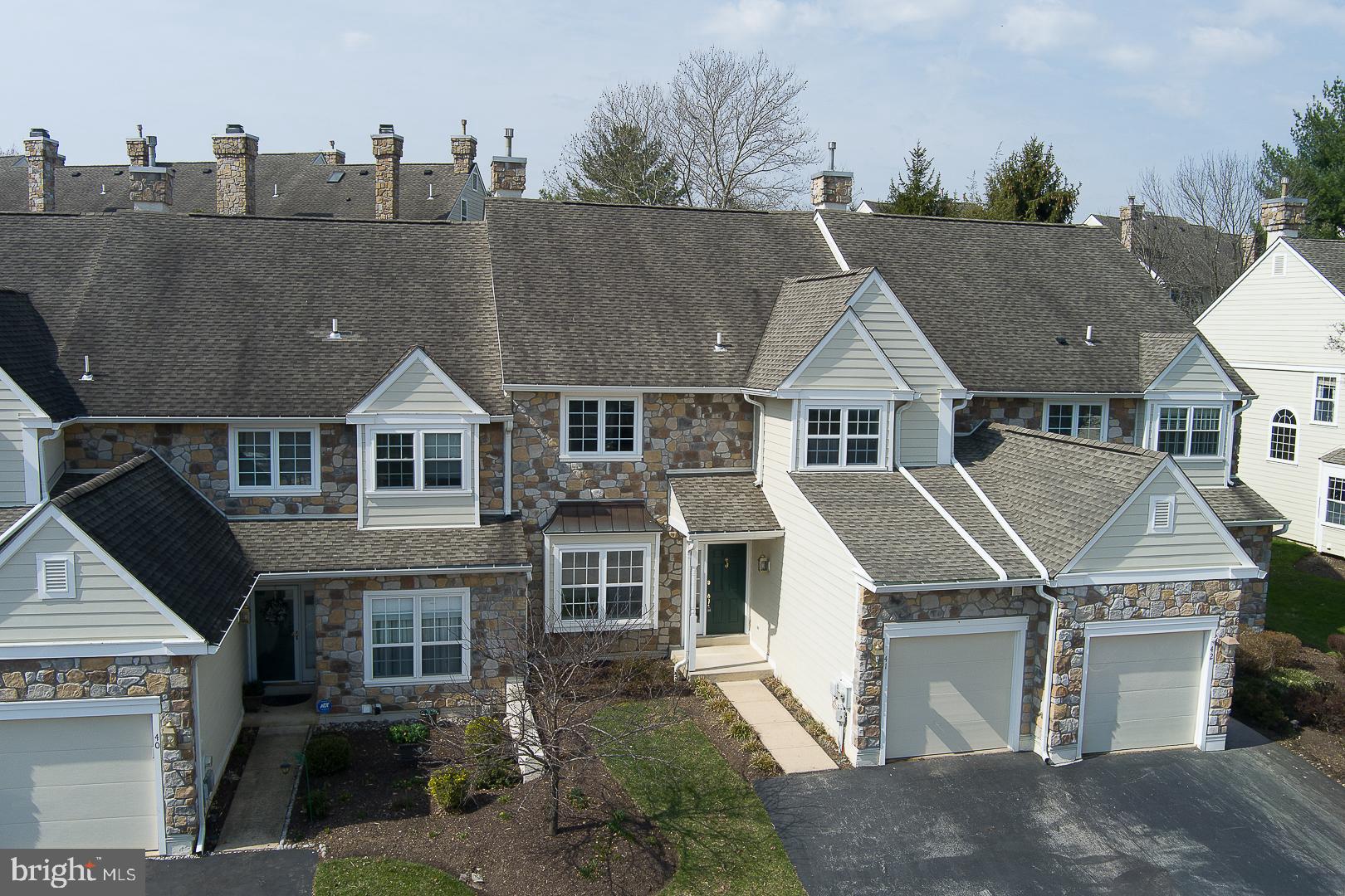 DAYLESFORD LAKE - Residential