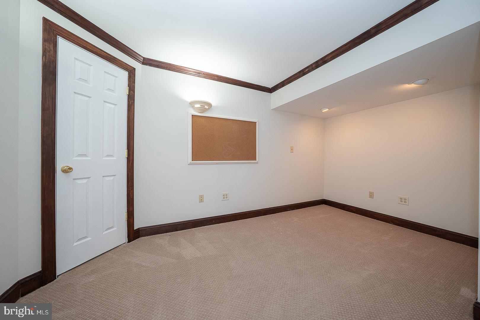 DAYLESFORD LAKE - Residential