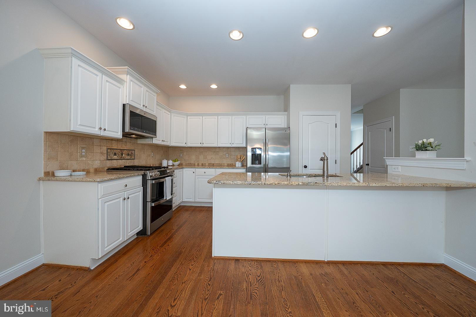 DAYLESFORD LAKE - Residential