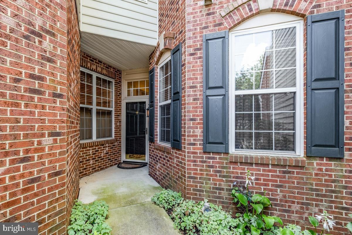 7115 PINEY WOODS PLACE