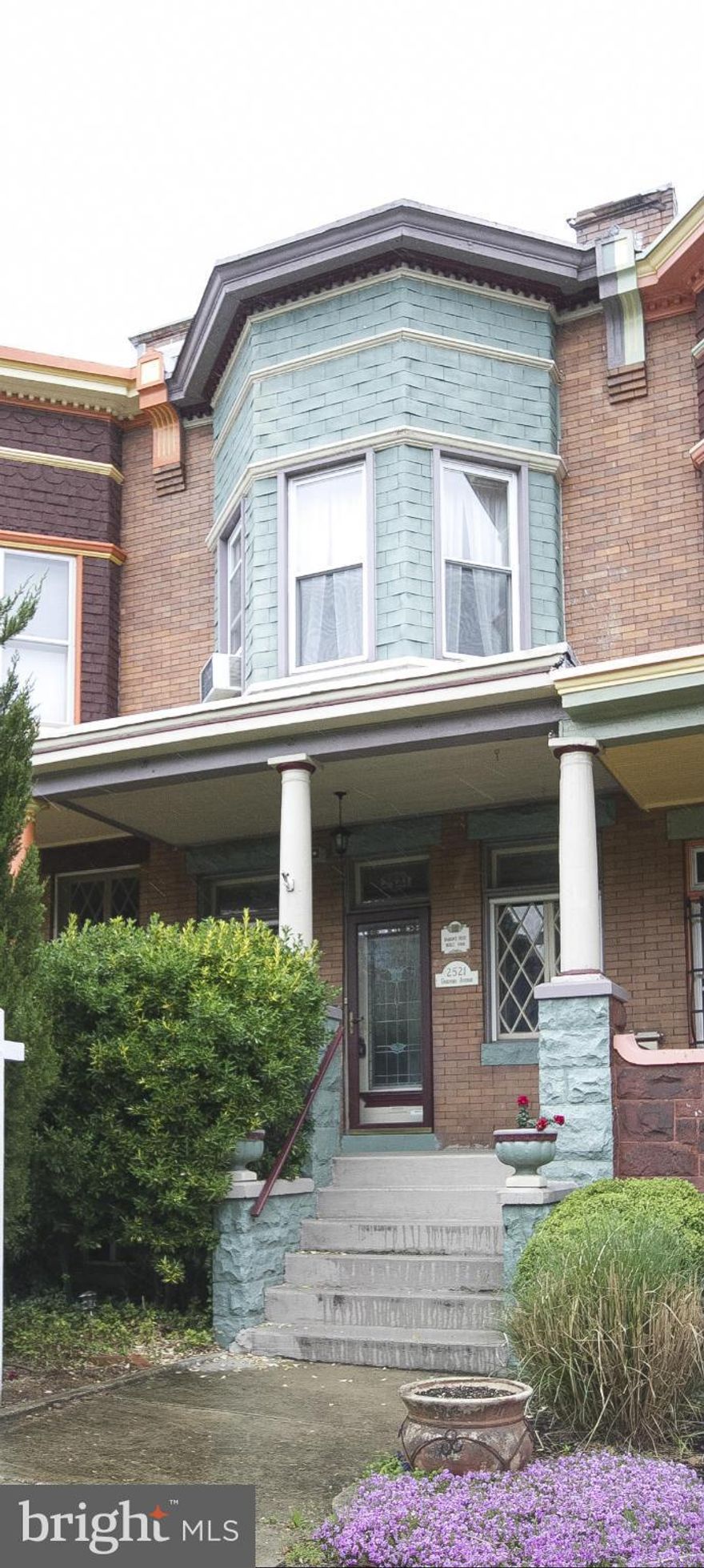 BEAUTIFUL AND WELL MAINTAINED TOWNHOME  IN THE HEART OF THE HISTORIC CHARLES VILLAGE -HARDWOOD FLOORS THROUGHOUT-BUILT-IN BOOKCASE-EXTRA SUN ROOM OFF THE KITCHEN-VAULTED CEILING-SLIDING DOOR-BRICK PATIO -FENCED YARD WITH SPACE FOR PARKING-PARTIALLY FINISHED BST FOR FAMILY ROOM-WINDOWS REPLACED-SEPARATE LAUNDRY ROOM-FRONT PORCH. ELIGIBLE FOR LNYW GRANTS AND 5k CITY INCENTIVE!