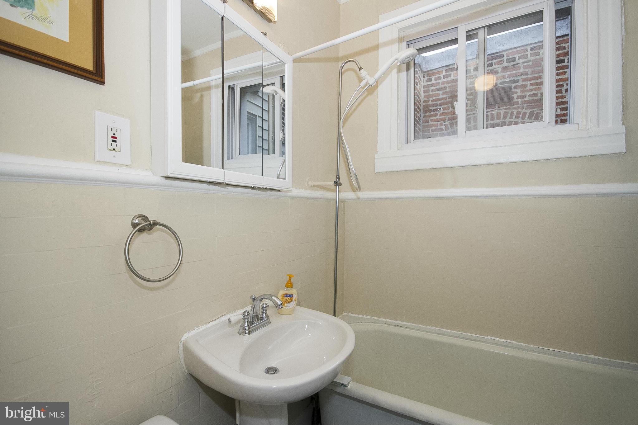 CHARLES VILLAGE - Residential