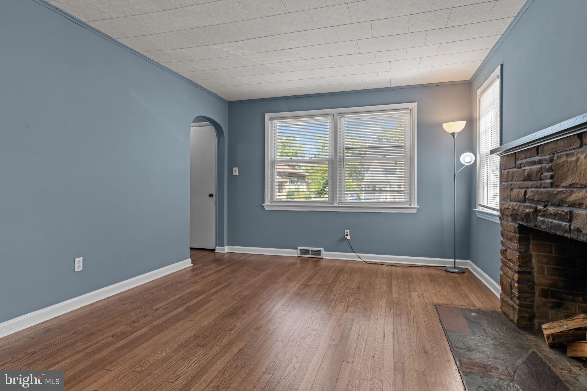 528 S FAIRVIEW STREET