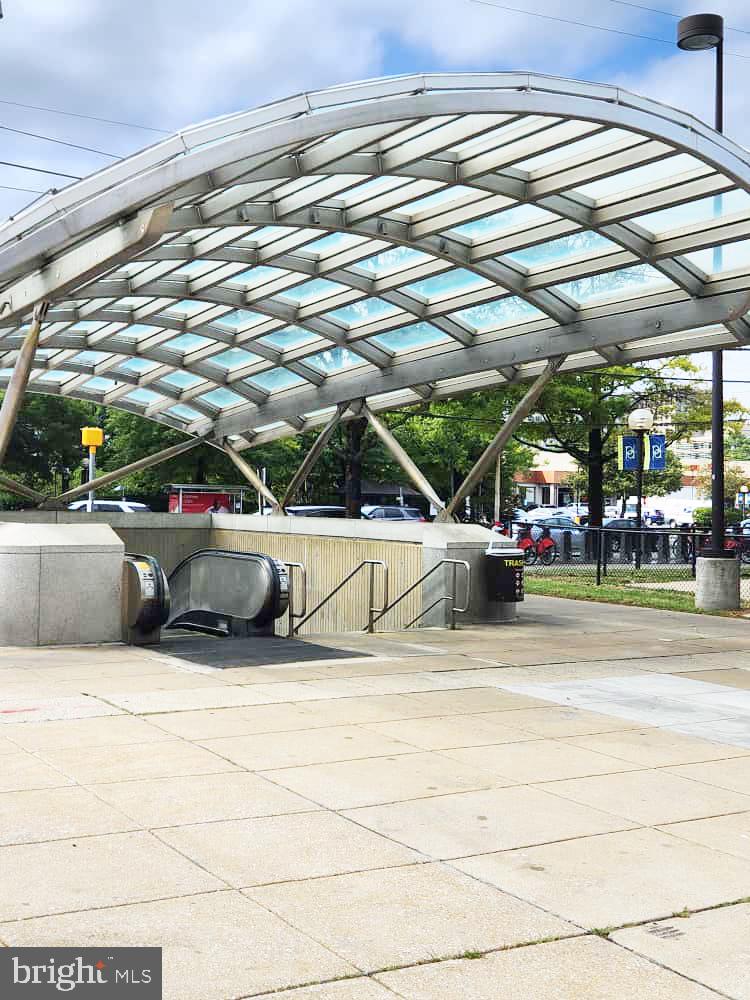 WHITE FLINT STATION - Residential Lease