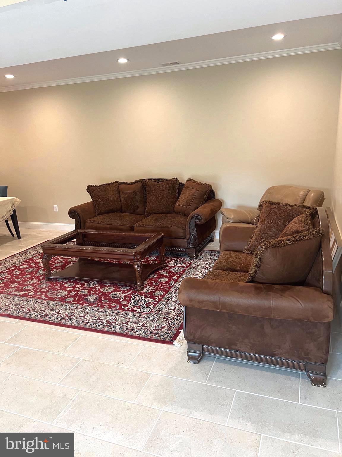 KEYSTONE ESTATES - Residential Lease