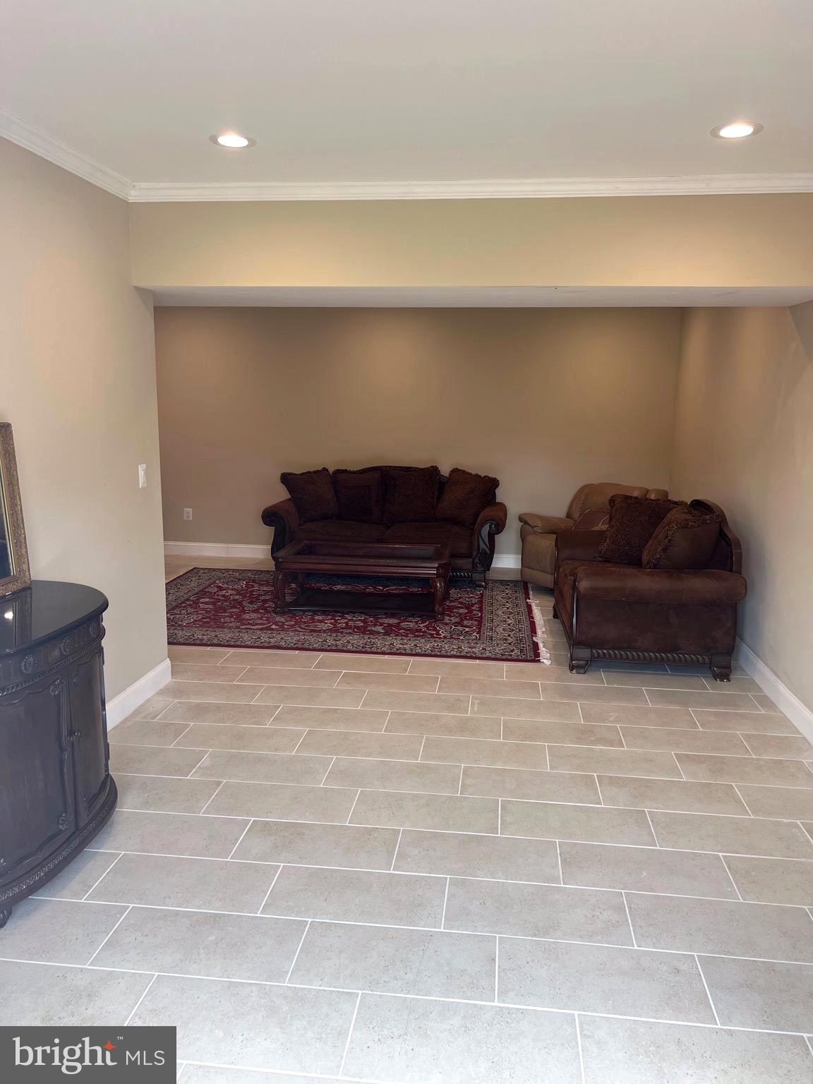 KEYSTONE ESTATES - Residential Lease