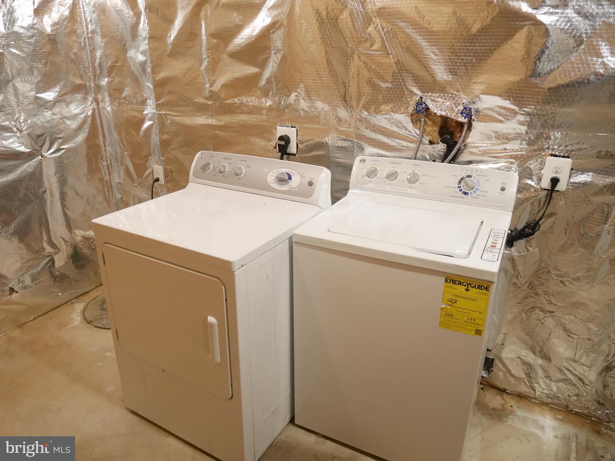 RENAISSANCE SQUARE - Residential