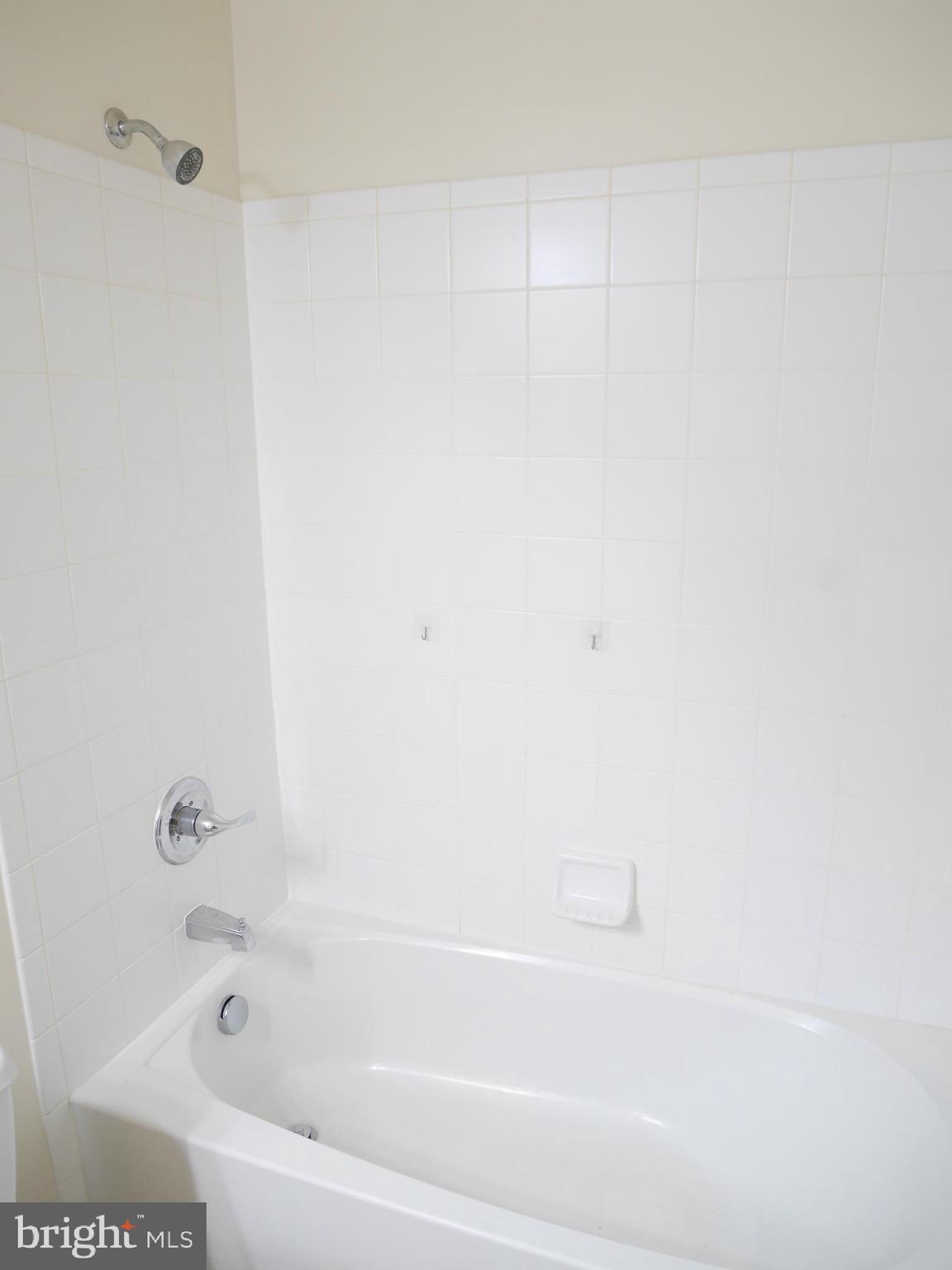 RENAISSANCE SQUARE - Residential