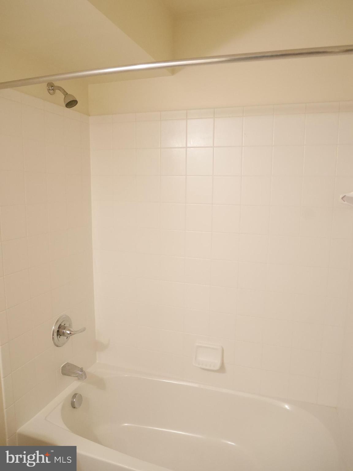 RENAISSANCE SQUARE - Residential