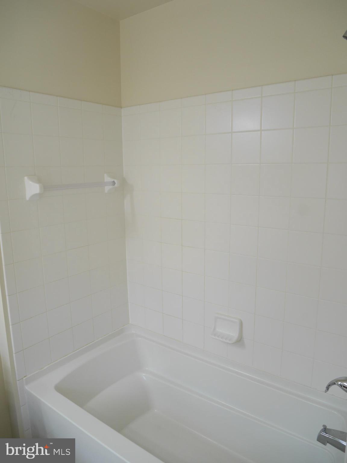 RENAISSANCE SQUARE - Residential