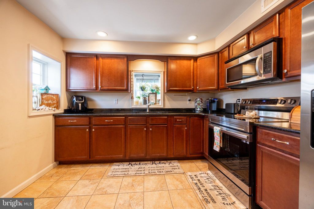 Photo of 612 Pond Street, BRISTOL, PA 19007 (MLS # PABU2099932)