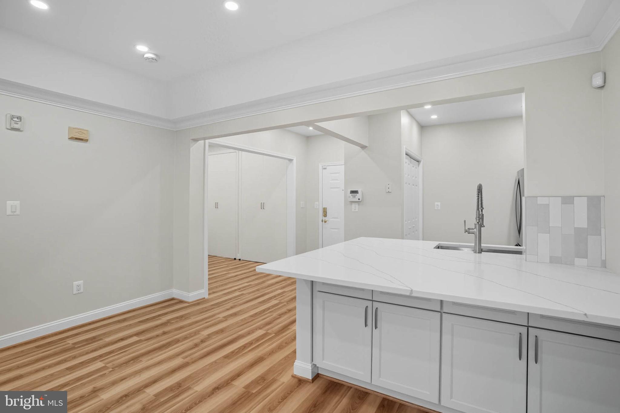 RIVER HILL - Residential Lease