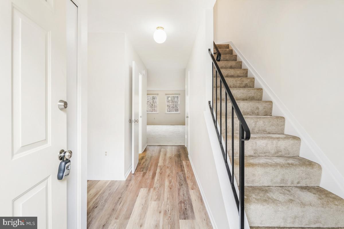 5 SHADY HILL COURT