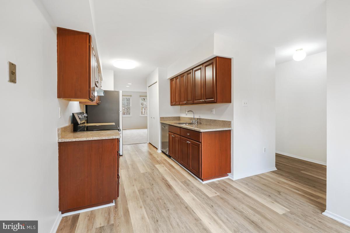 DREXEL WOODS - Residential Lease