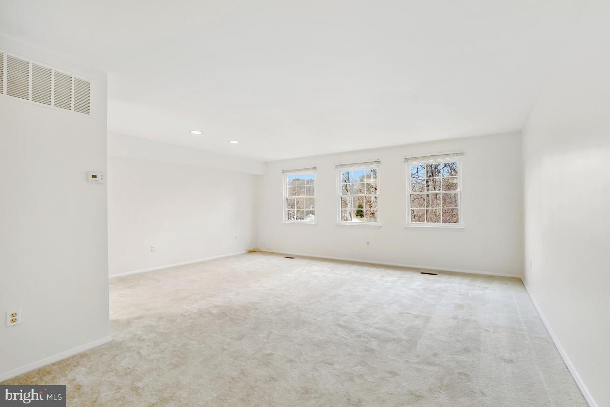 DREXEL WOODS - Residential Lease