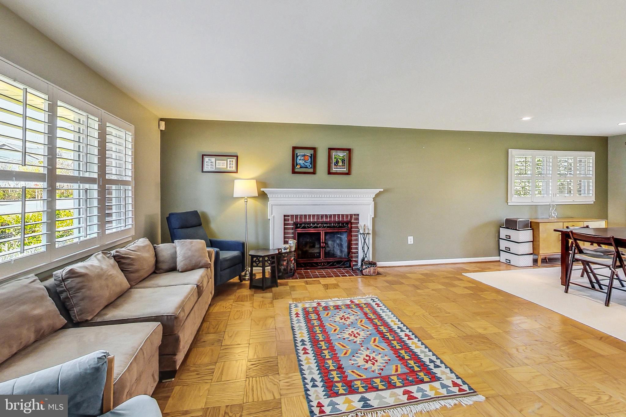 BROYHILLS MCLEAN ESTATES - Residential