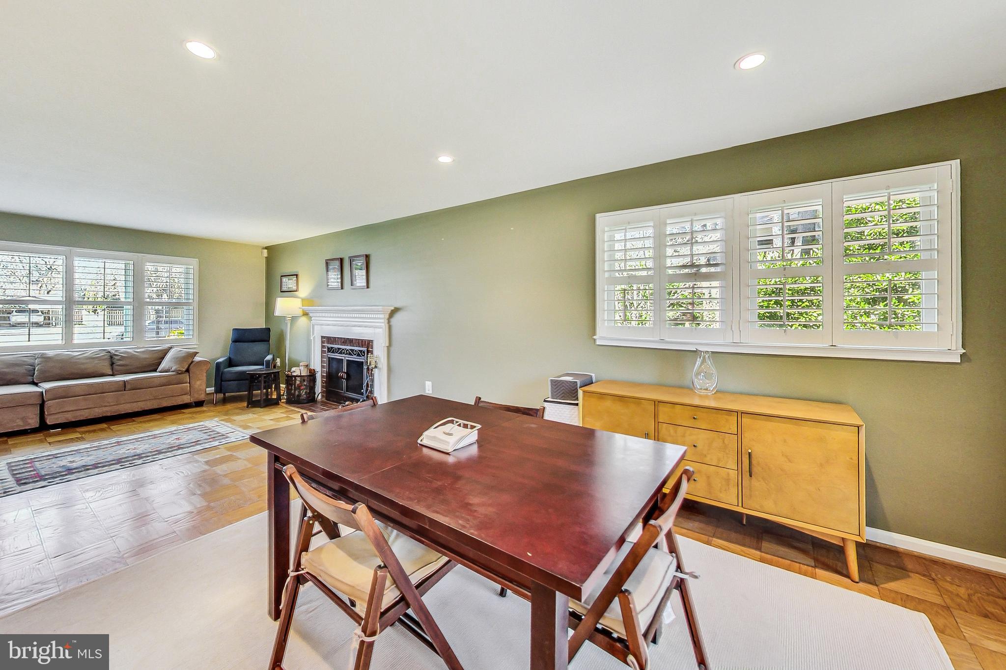 BROYHILLS MCLEAN ESTATES - Residential